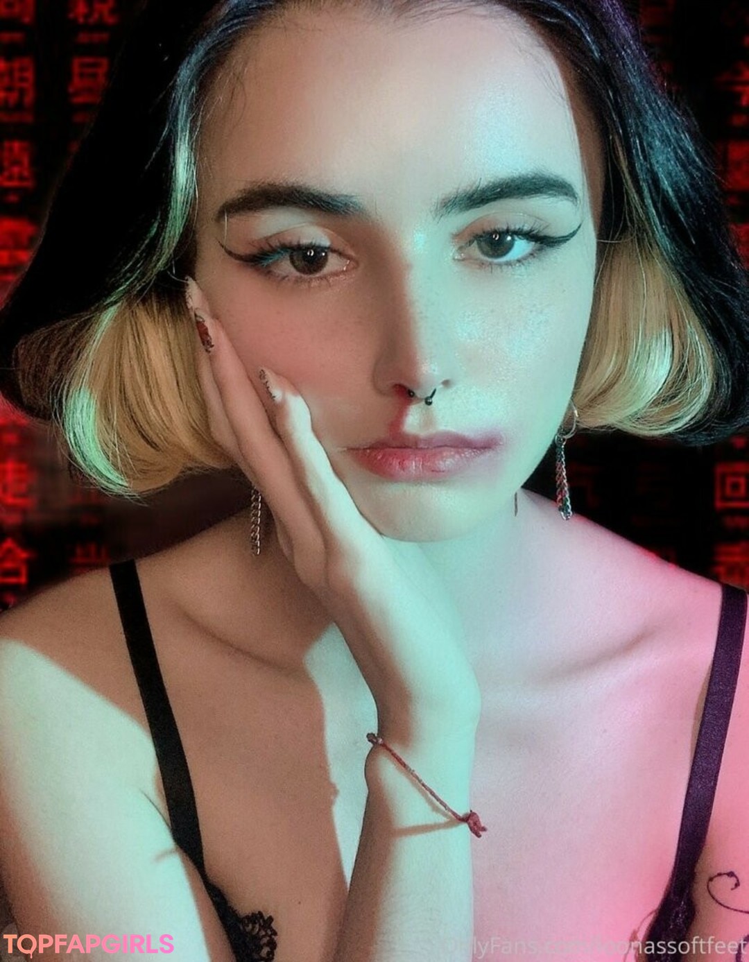 Foto di nudo di fuga di OnlyFans di Loona #507