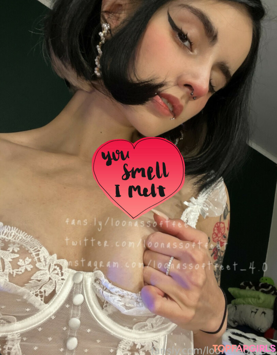 Foto di nudo di fuga di OnlyFans di Loona #829