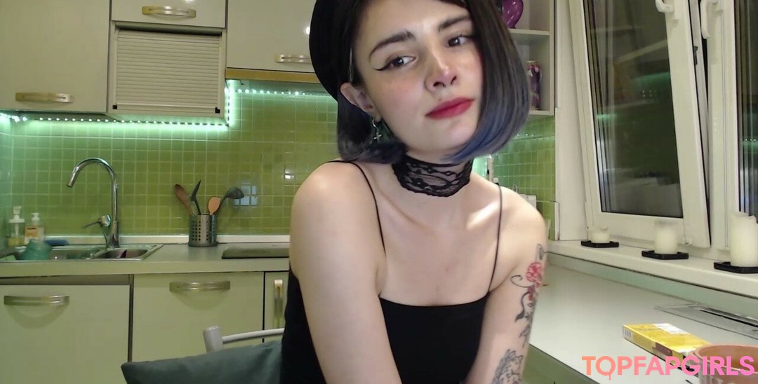 Foto di nudo di fuga di OnlyFans di Loona #994