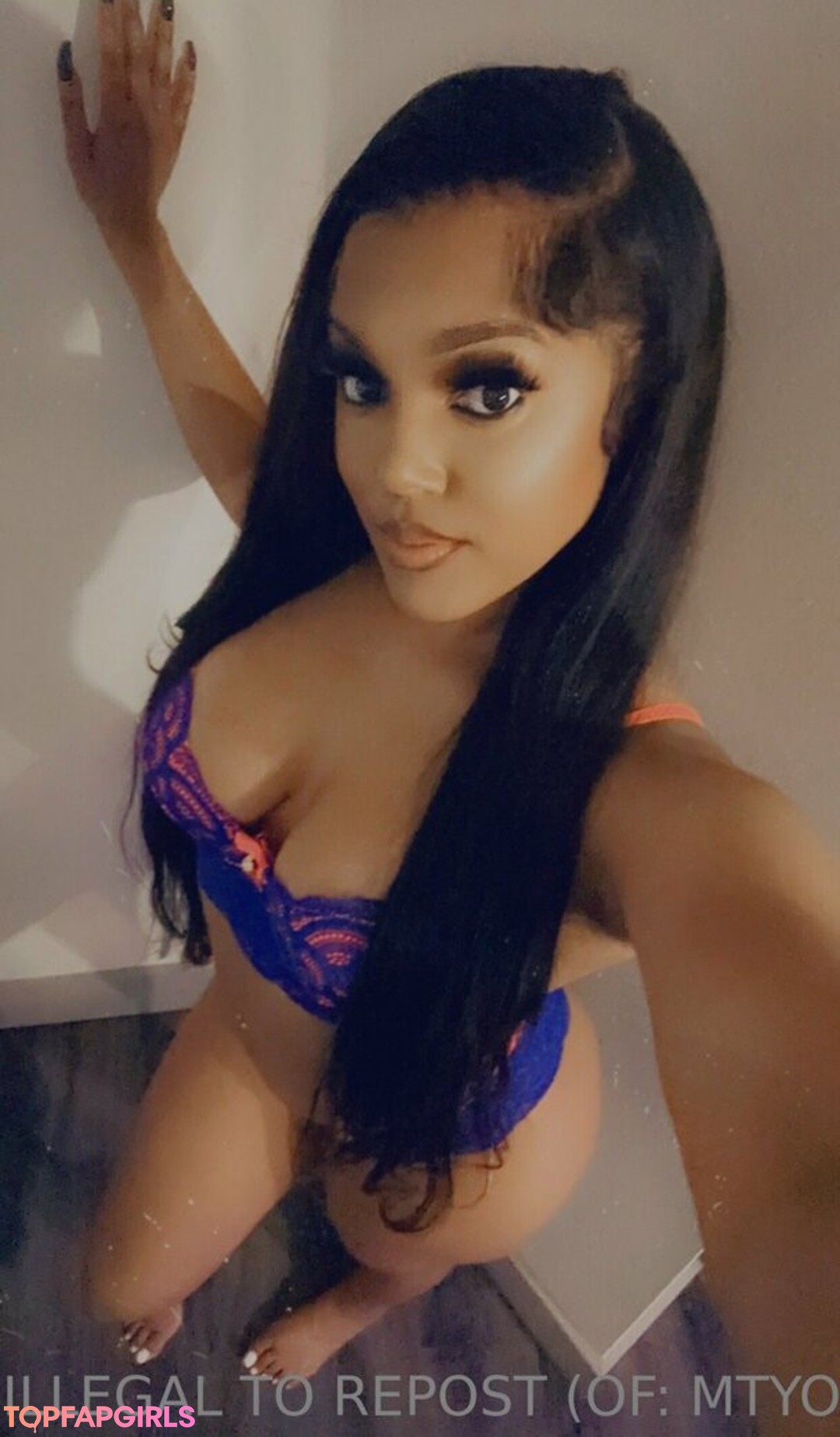 Foto di nudo di fuga di OnlyFans di Lola Teases #104