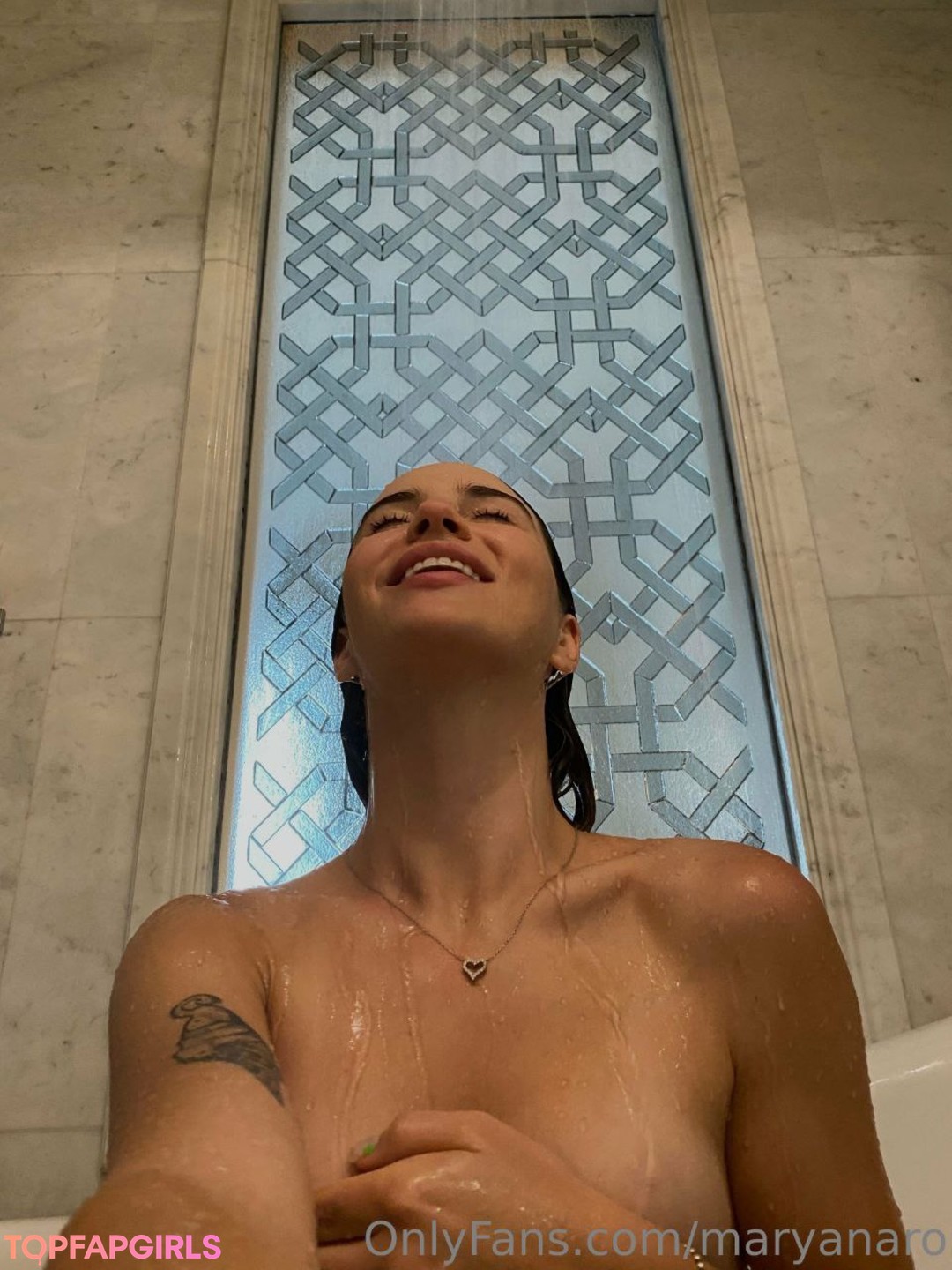 Foto di nudo di fuga di OnlyFans di Maryana Ro #32