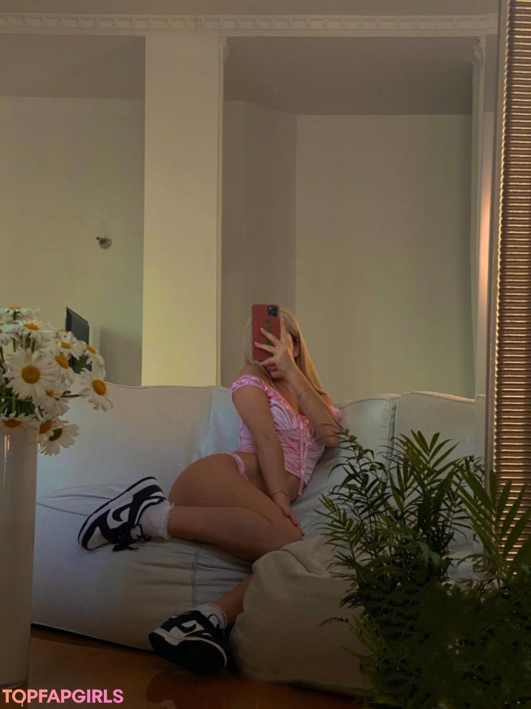 Foto di nudo di fuga di OnlyFans di Maryana Ro #43