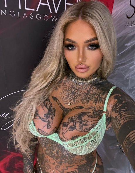 Foto di nudo di fuga di OnlyFans di Callie