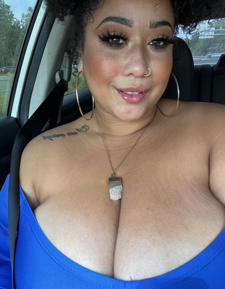 Foto di nudo di fuga di OnlyFans di Bigmamajo