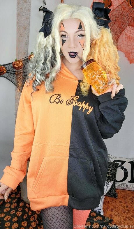 Foto di nudo di fuga di OnlyFans di Nerdydirtycosplay