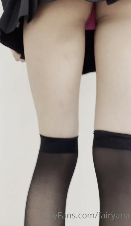 Foto di nudo di fuga di OnlyFans di Fairytwins