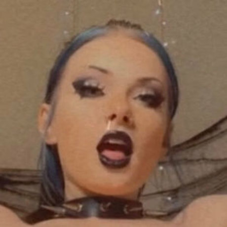 Foto di nudo di fuga di OnlyFans di Koibunni
