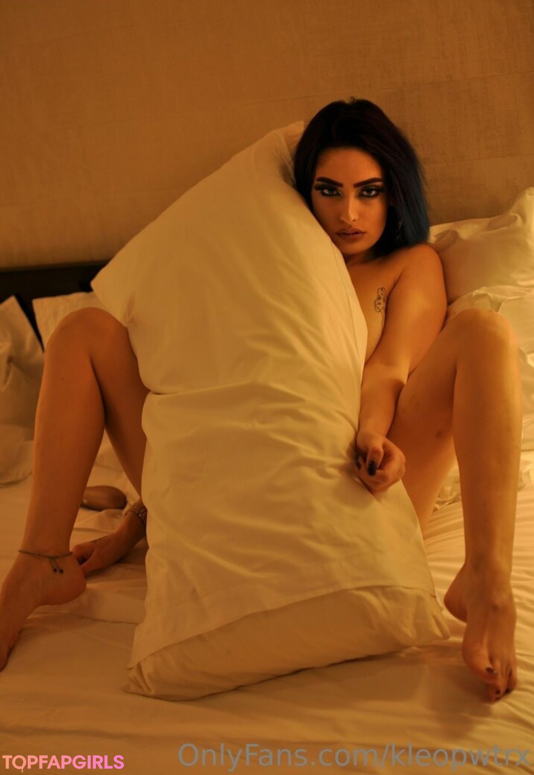 Foto di nudo di fuga di OnlyFans di Kleopwtrx #1135