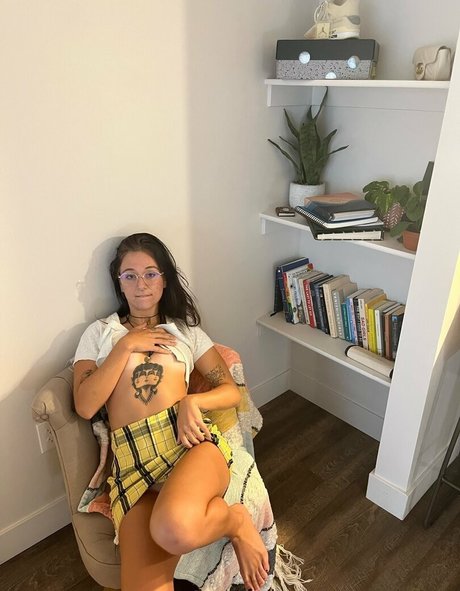 ASU Freshman Sext me