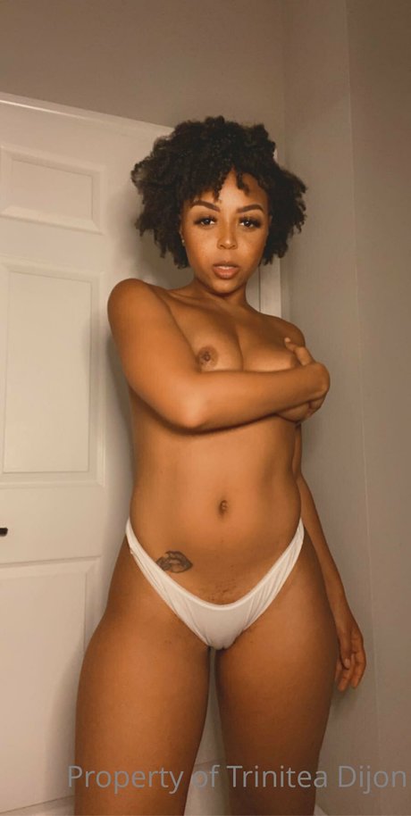 Foto di nudo di fuga di OnlyFans di Trinden