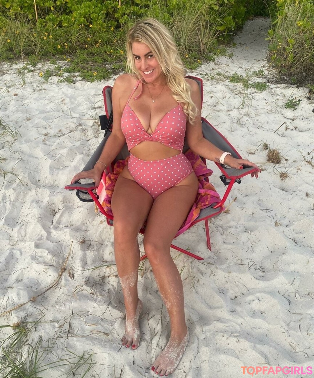 Foto di nudo di fuga di OnlyFans di Nursegwennie #14 Foto di nudo di fuga di OnlyFans di Nursegwennie #14