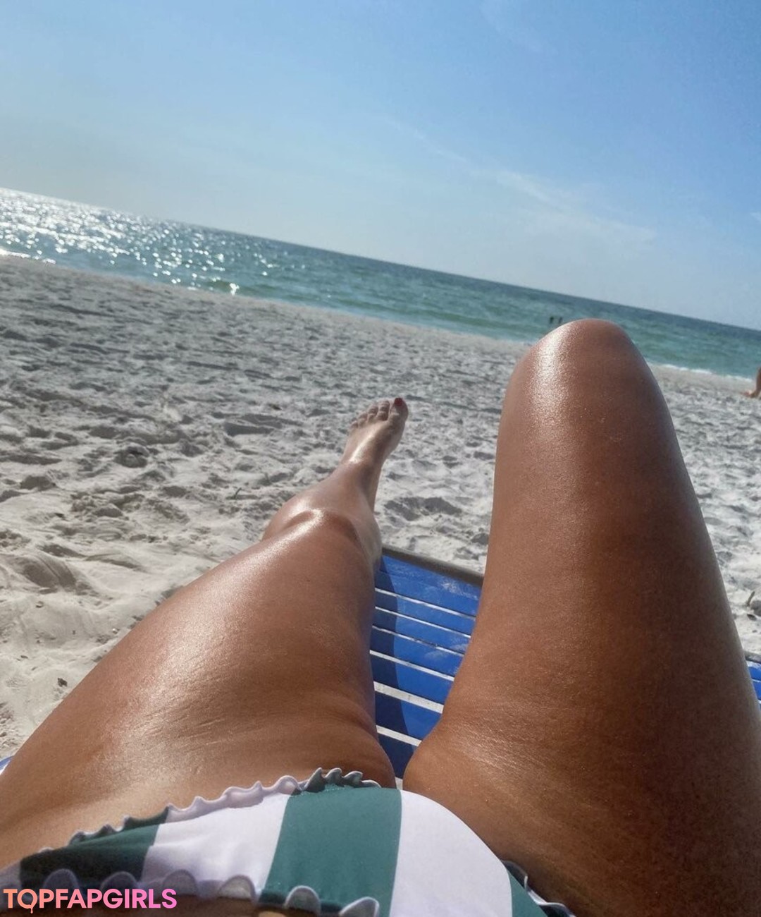 Foto di nudo di fuga di OnlyFans di Nursegwennie #8 Foto di nudo di fuga di OnlyFans di Nursegwennie #8