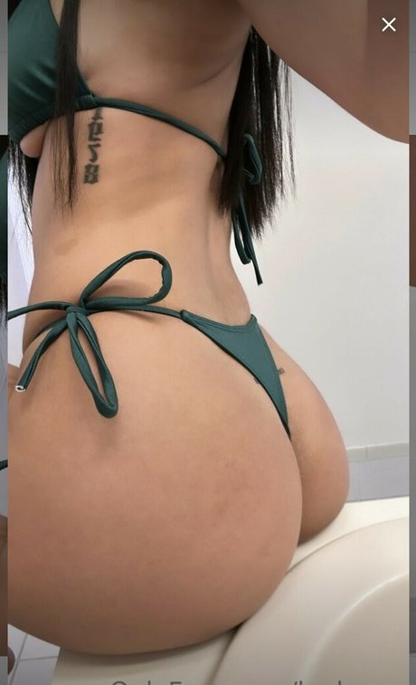 Foto di nudo di fuga di OnlyFans di Juliaacelestee