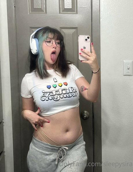 Foto di nudo di fuga di OnlyFans di Sleepysira