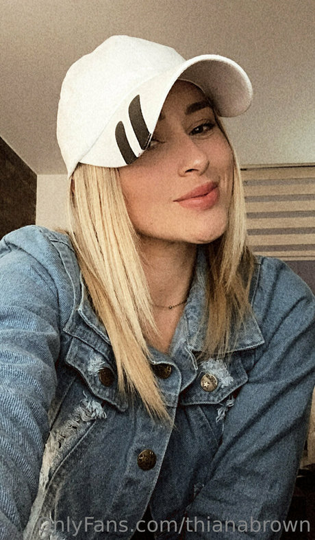 Foto di nudo di fuga di OnlyFans di Thianabrown