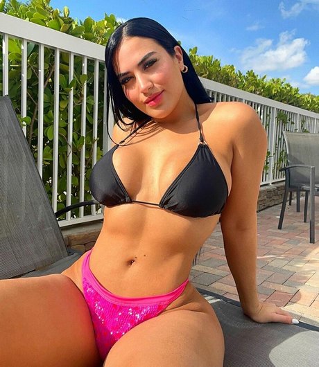 Foto di nudo di fuga di OnlyFans di Melany Fernandez