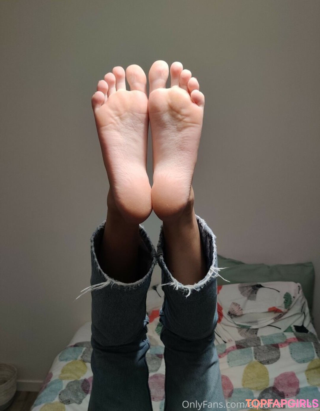 Foto di nudo di fuga di OnlyFans di Alicefrenchfeet #350 Foto di nudo di fuga di OnlyFans di Alicefrenchfeet #350