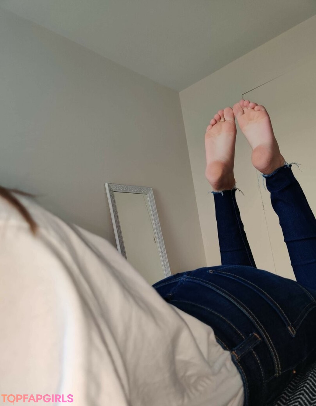 Foto di nudo di fuga di OnlyFans di Alicefrenchfeet #373 Foto di nudo di fuga di OnlyFans di Alicefrenchfeet #373