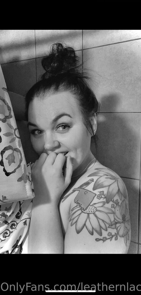 Foto di nudo di fuga di OnlyFans di Leathernlace393