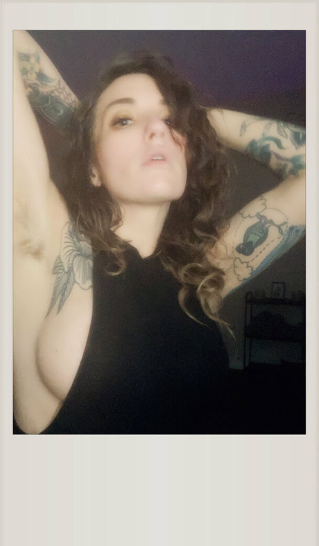 Thesmuttymystic