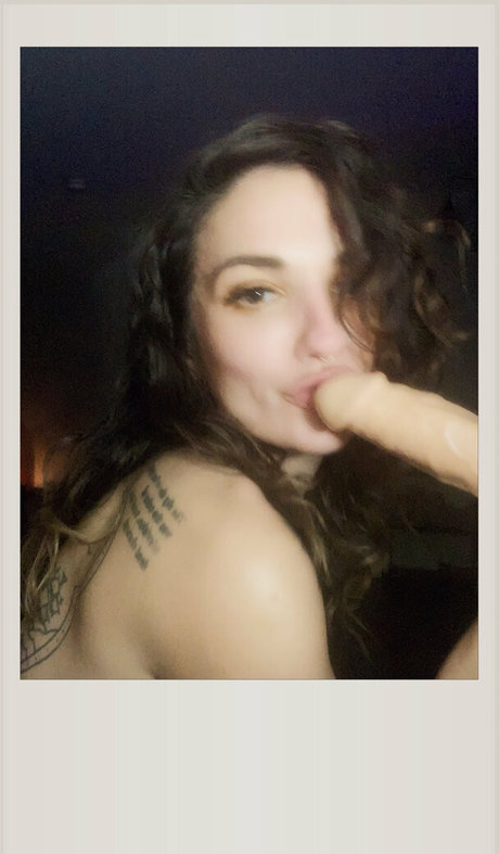 Thesmuttymystic