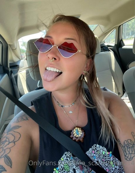 Freescarlettjade214