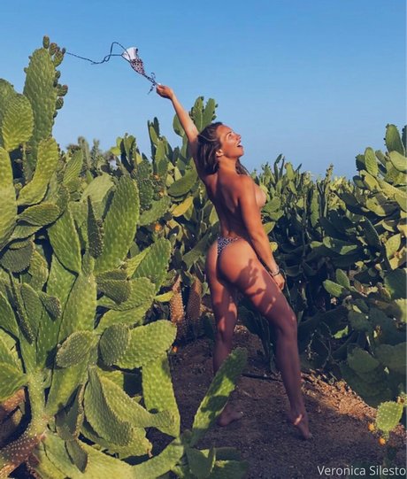 Foto di nudo di fuga di OnlyFans di Veronicasilesto