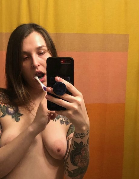 Foto di nudo di fuga di OnlyFans di Sbdolphin