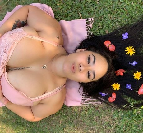 Foto di nudo di fuga di OnlyFans di Erica Blaalz