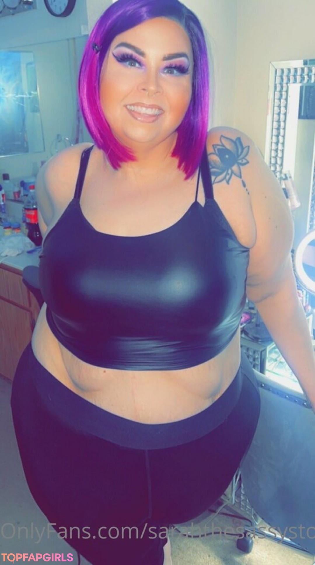 Foto di nudo di fuga di OnlyFans di Verysassystoner #8 Foto di nudo di fuga di OnlyFans di Verysassystoner #8