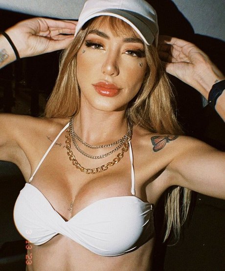Nicole Louise