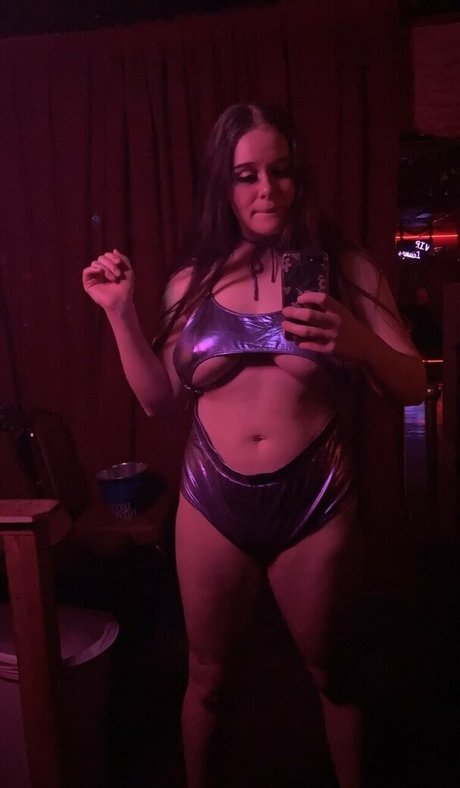 Foto di nudo di fuga di OnlyFans di Juneaubabe