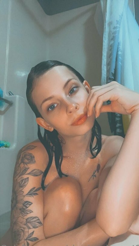 Foto di nudo di fuga di OnlyFans di Shortandsweet24