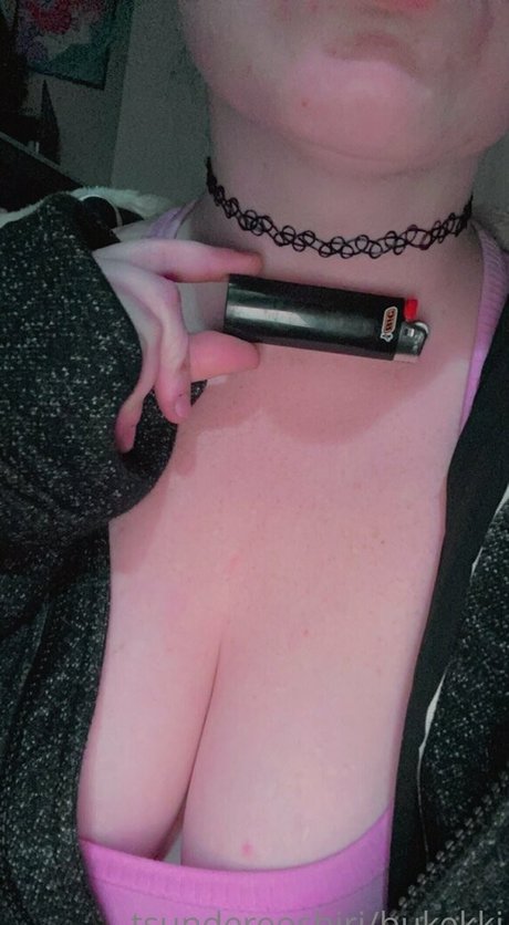 Foto di nudo di fuga di OnlyFans di Bukekki