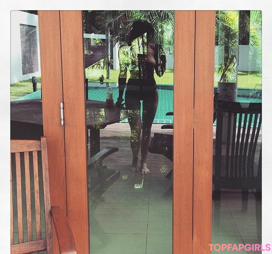 Foto di nudo di fuga di OnlyFans di Medusemeduse #6 Foto di nudo di fuga di OnlyFans di Medusemeduse #6