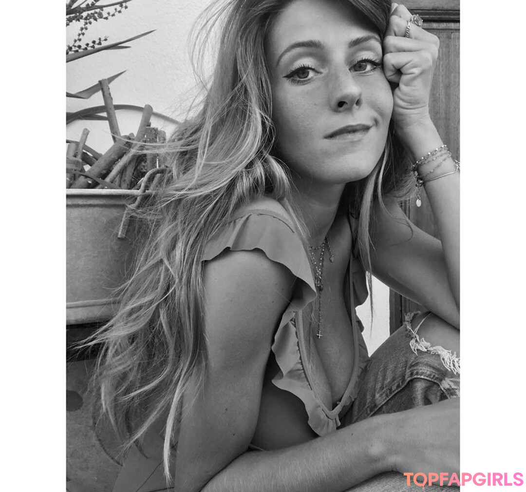 Foto di nudo di fuga di OnlyFans di Medusemeduse #7 Foto di nudo di fuga di OnlyFans di Medusemeduse #7