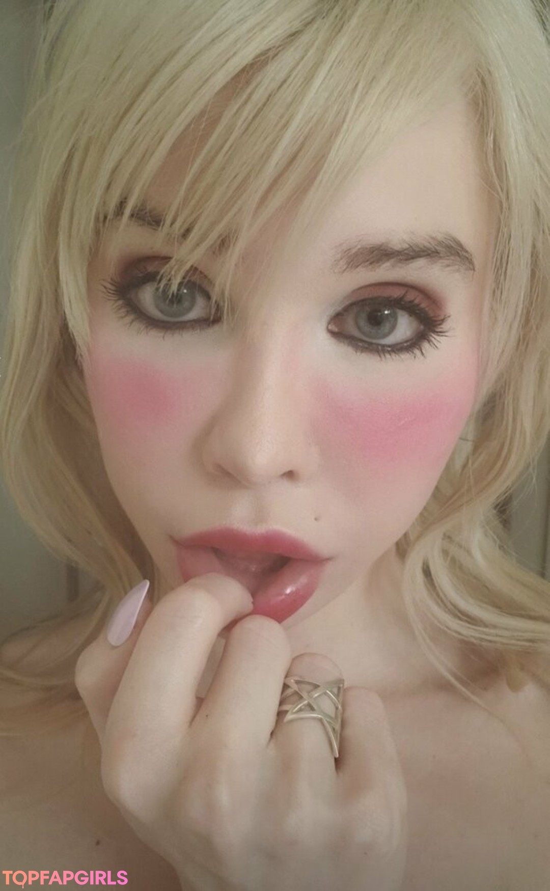 Foto di nudo di fuga di OnlyFans di Sarinavalentina #39 Foto di nudo di fuga di OnlyFans di Sarinavalentina #39