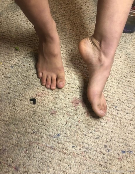 Foto di nudo di fuga di OnlyFans di Laurynroes