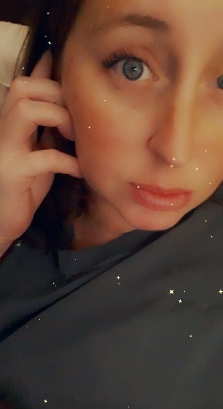 Foto di nudo di fuga di OnlyFans di Beersoakedangel02