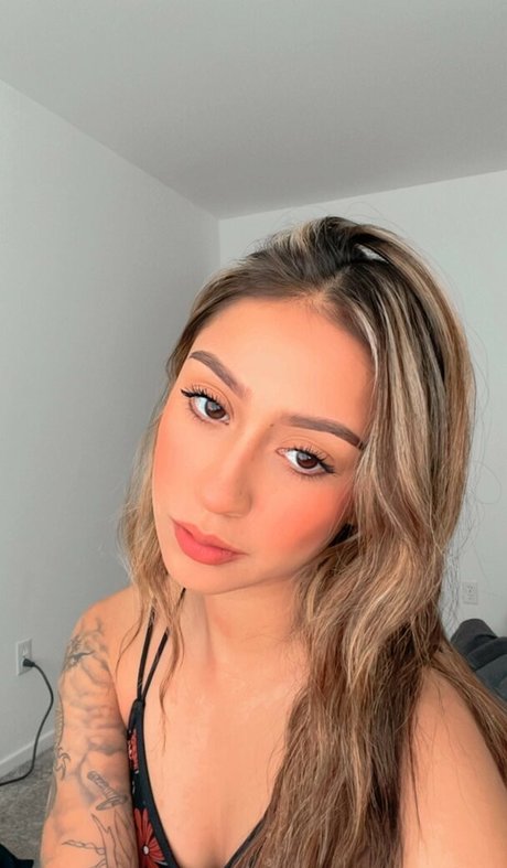 Foto di nudo di fuga di OnlyFans di Latina Beauties