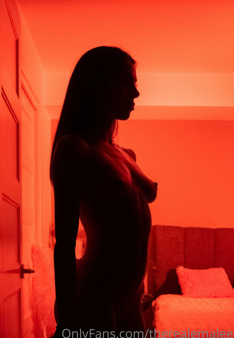 Foto di nudo di fuga di OnlyFans di Therealemalee