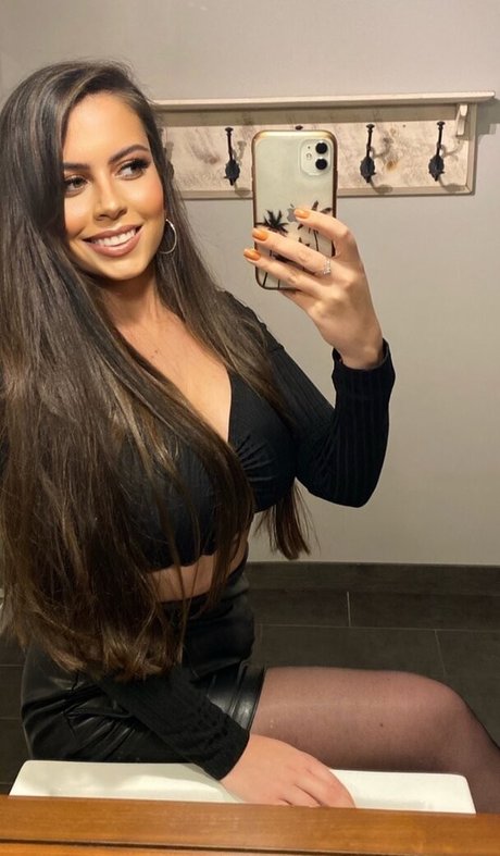 Foto di nudo di fuga di OnlyFans di Victoria Boiadgieva