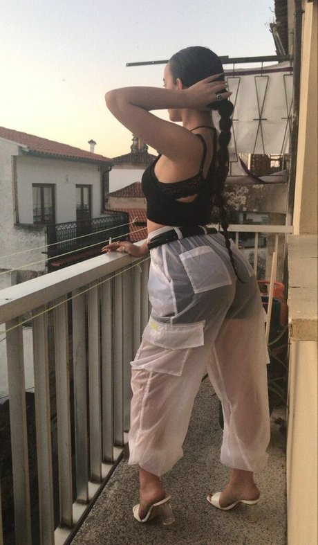 Foto di nudo di fuga di OnlyFans di Claudia Vale