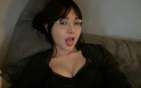 Foto di nudo di fuga di OnlyFans di Ivyyvon