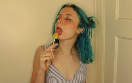 Foto di nudo di fuga di OnlyFans di Cherrylollisfw