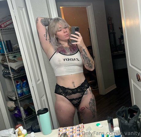 Vvanity