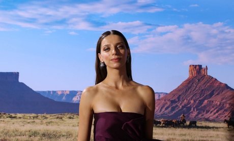 Angela Sarafyan