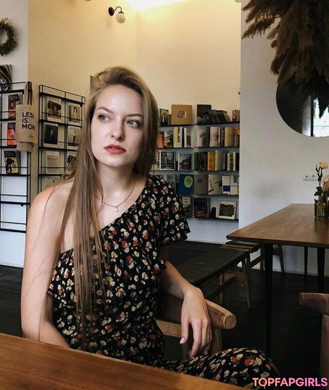 Foto di nudo di fuga di OnlyFans di Crazylayla #102 Foto di nudo di fuga di OnlyFans di Crazylayla #102