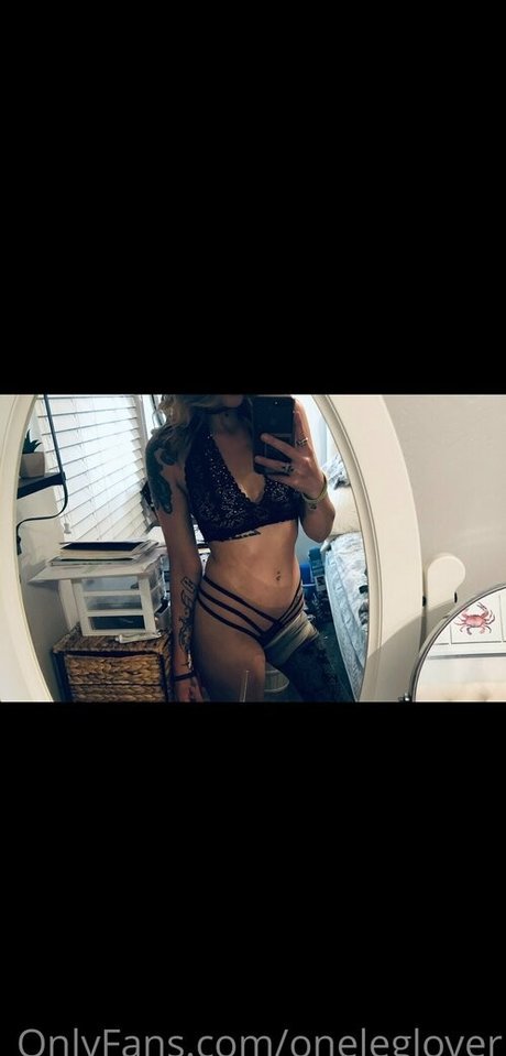 Foto di nudo di fuga di OnlyFans di Oneleglover