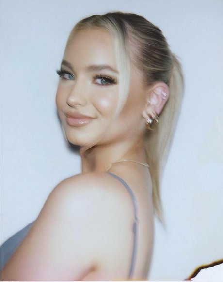 Chloe H